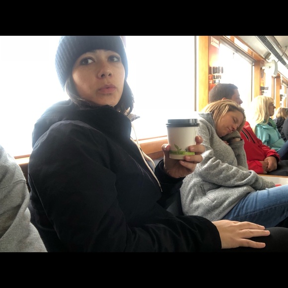 Meet your Posher, Crystal - Picture 6 of 7